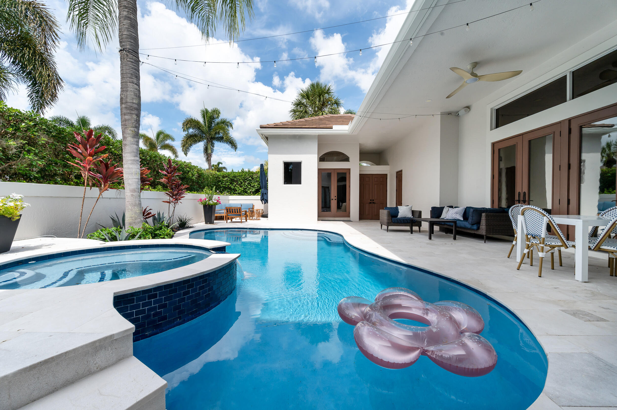 3323 NW 53RD Circle