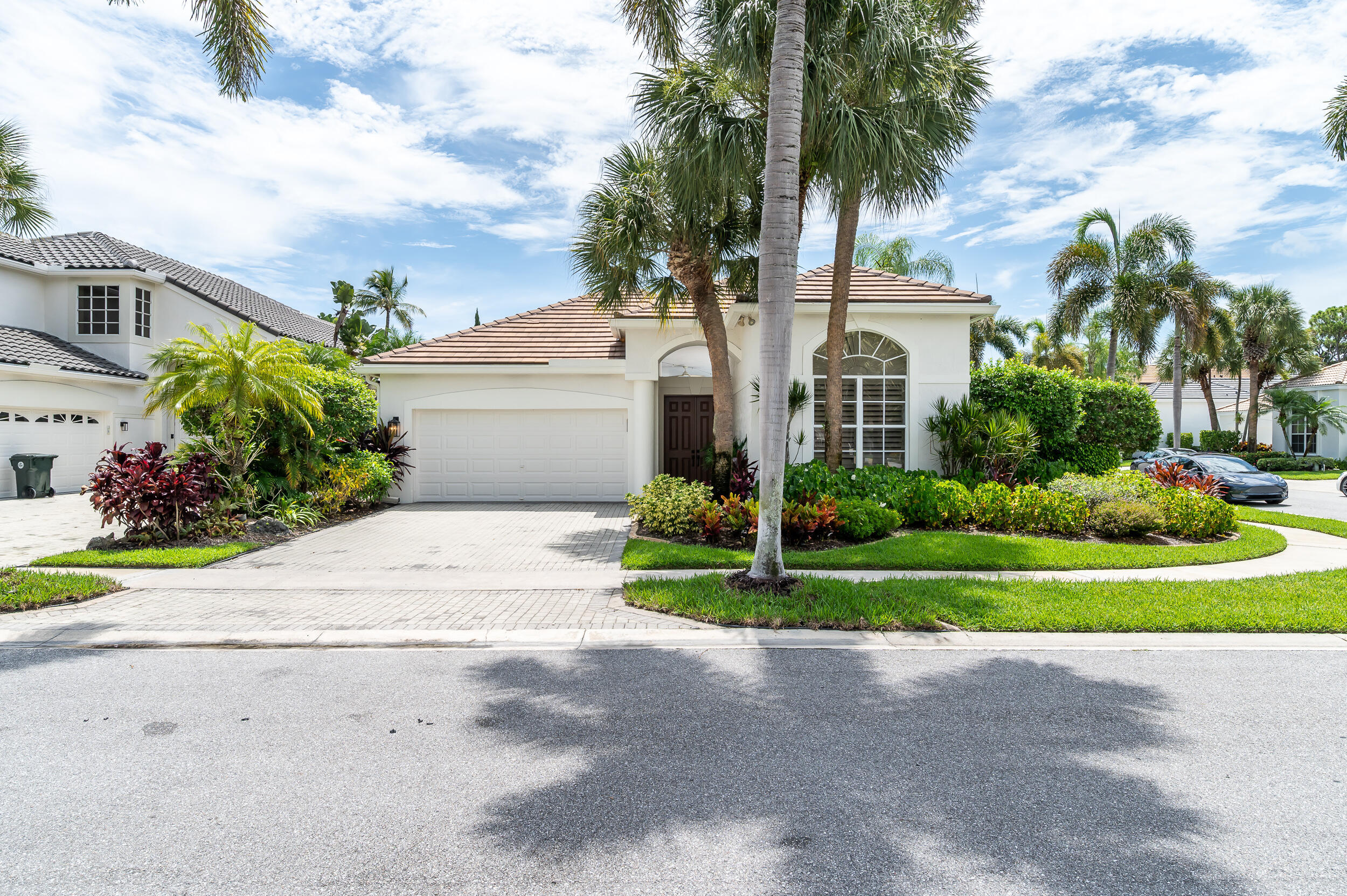 3323 NW 53RD Circle