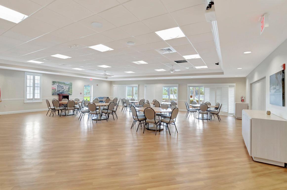 COLONIAL CLUB CONDO SEC 2 - Residential