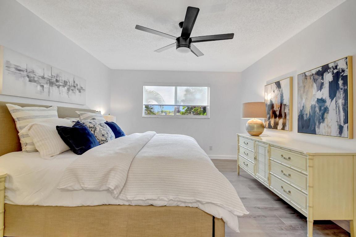 COLONIAL CLUB CONDO SEC 2 - Residential