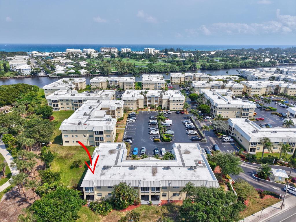 COLONIAL CLUB CONDO SEC 2 - Residential