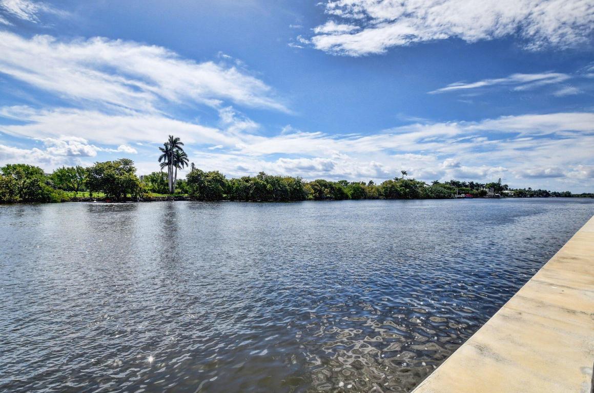 COLONIAL CLUB CONDO SEC 2 - Residential