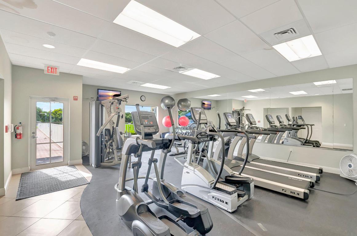 COLONIAL CLUB CONDO SEC 2 - Residential