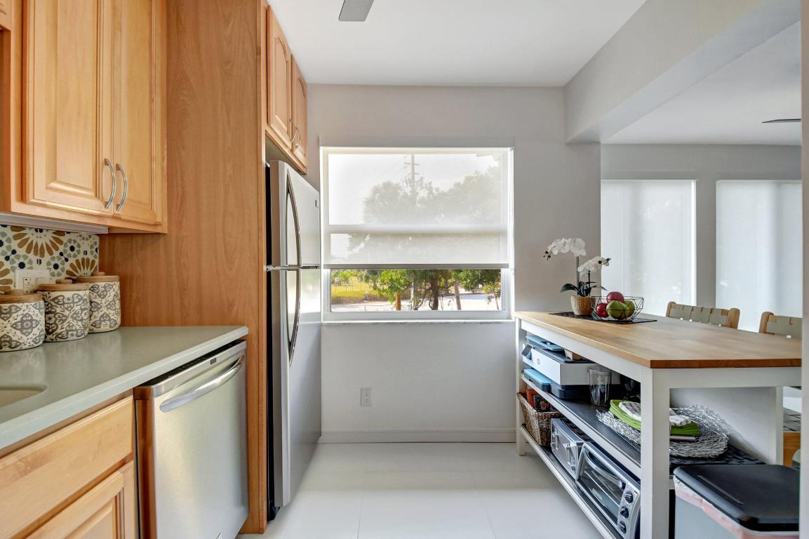 COLONIAL CLUB CONDO SEC 2 - Residential