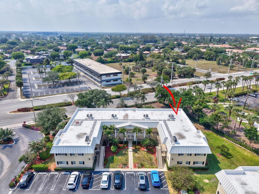 COLONIAL CLUB CONDO SEC 2 - Residential