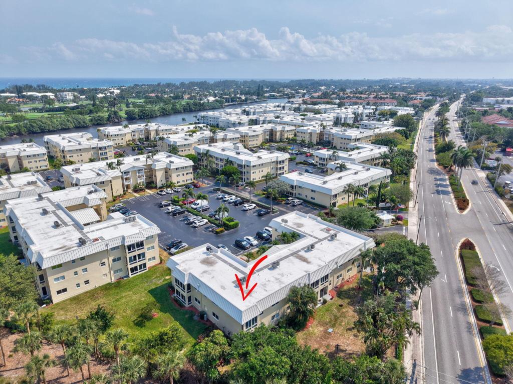 COLONIAL CLUB CONDO SEC 2 - Residential