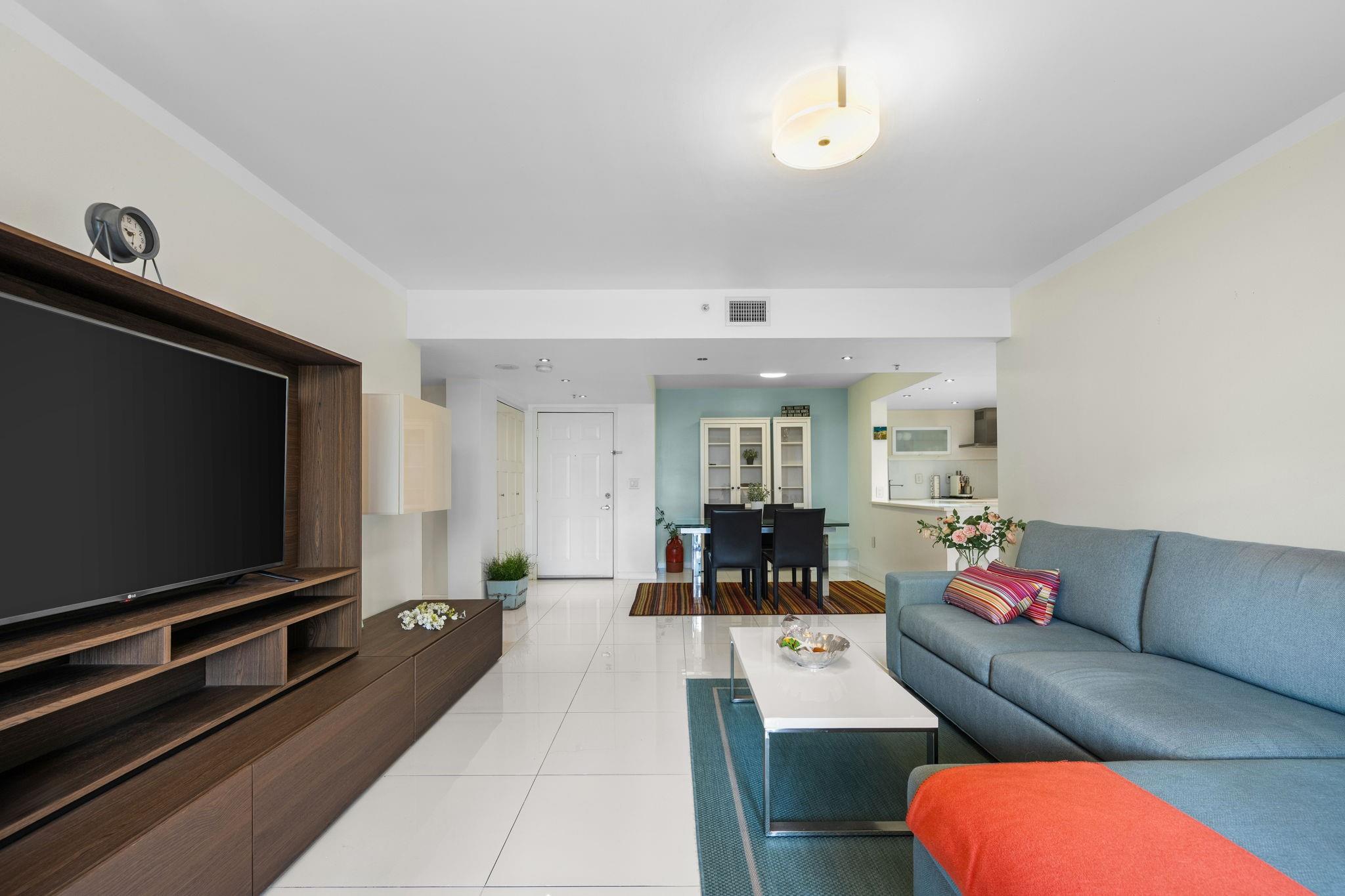 520 SE 5th 2406