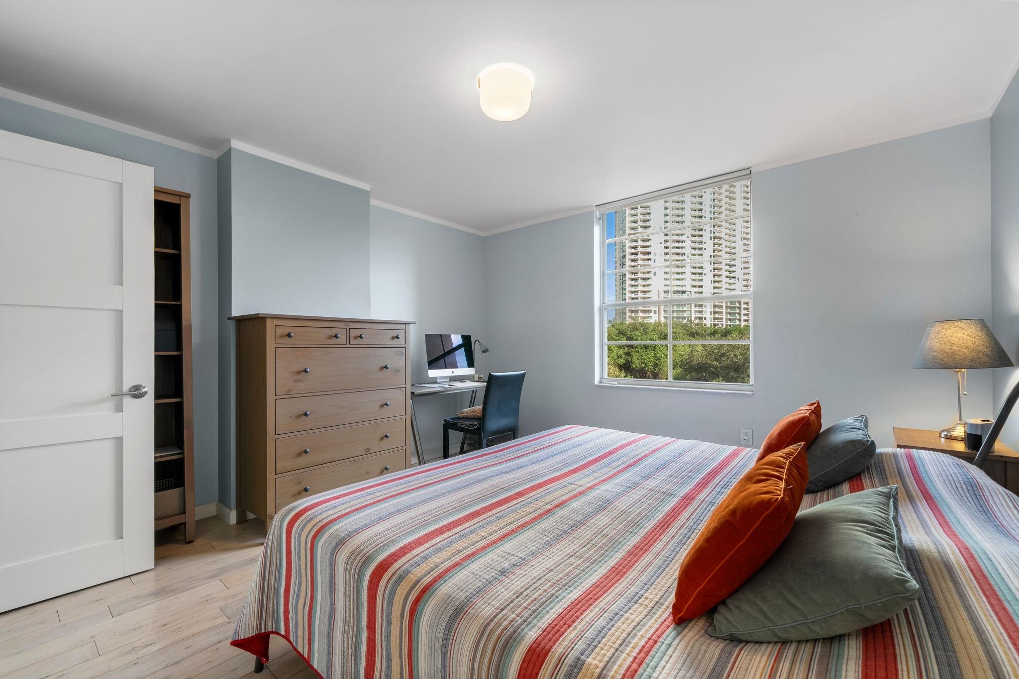 LAS OLAS BY THE RIVER - Residential