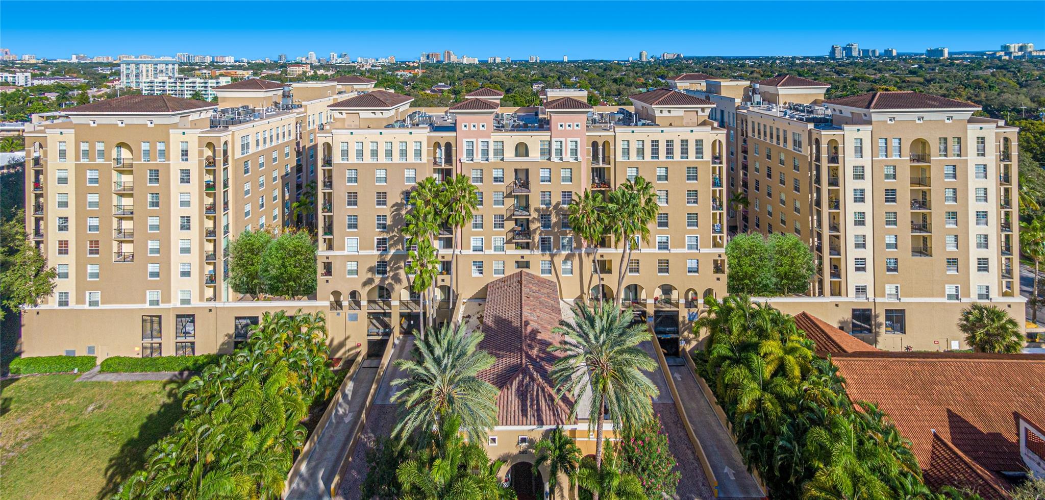 LAS OLAS BY THE RIVER - Residential