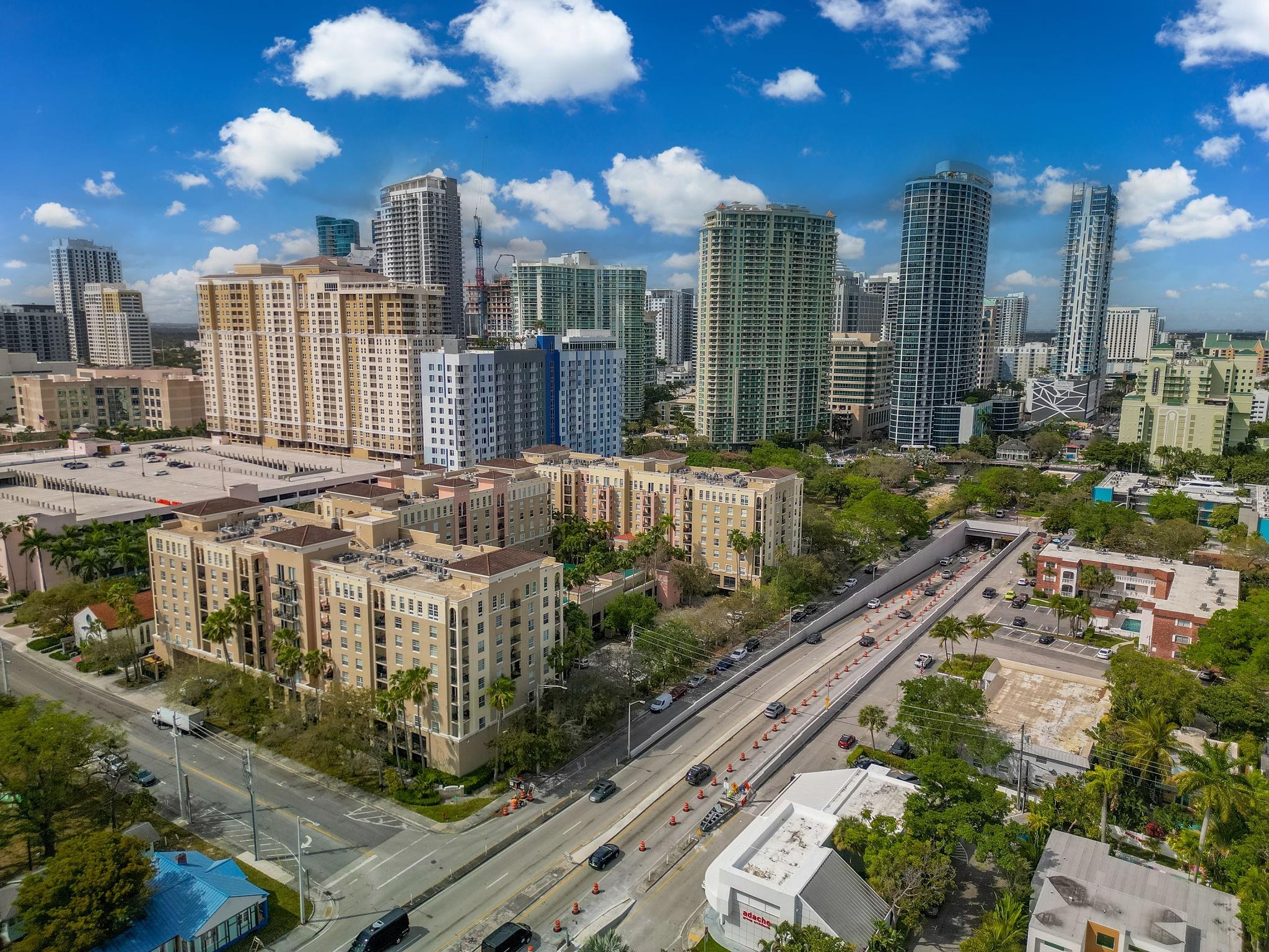 LAS OLAS BY THE RIVER - Residential