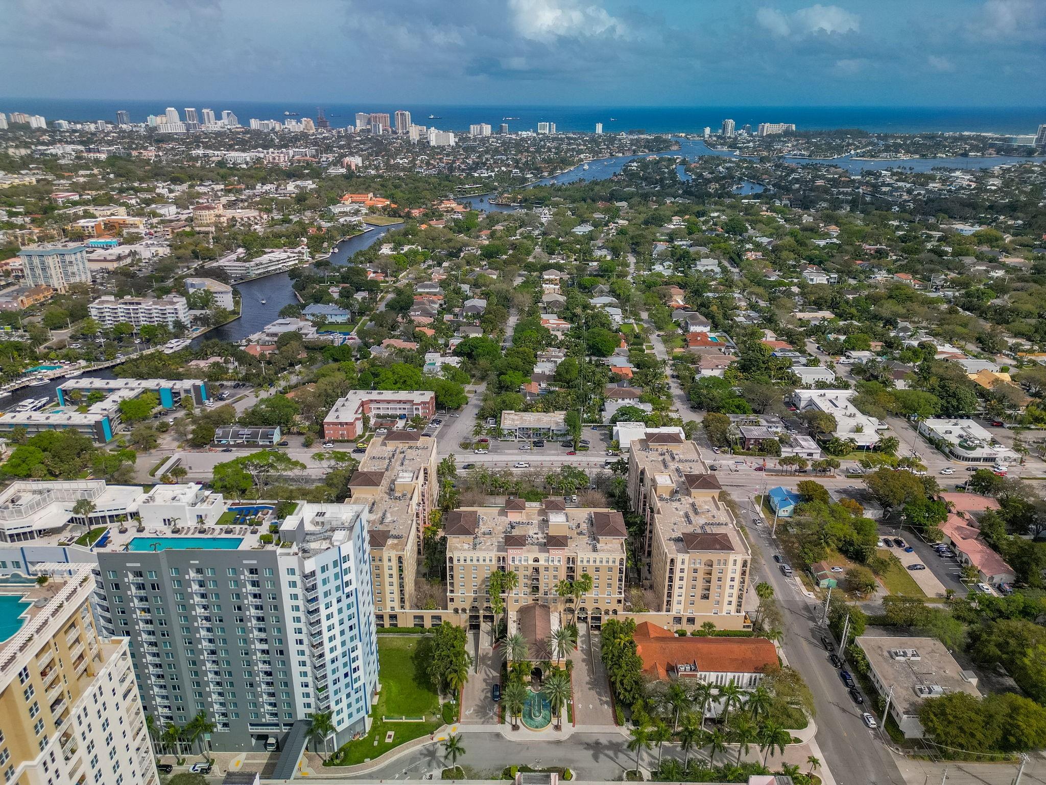 LAS OLAS BY THE RIVER - Residential