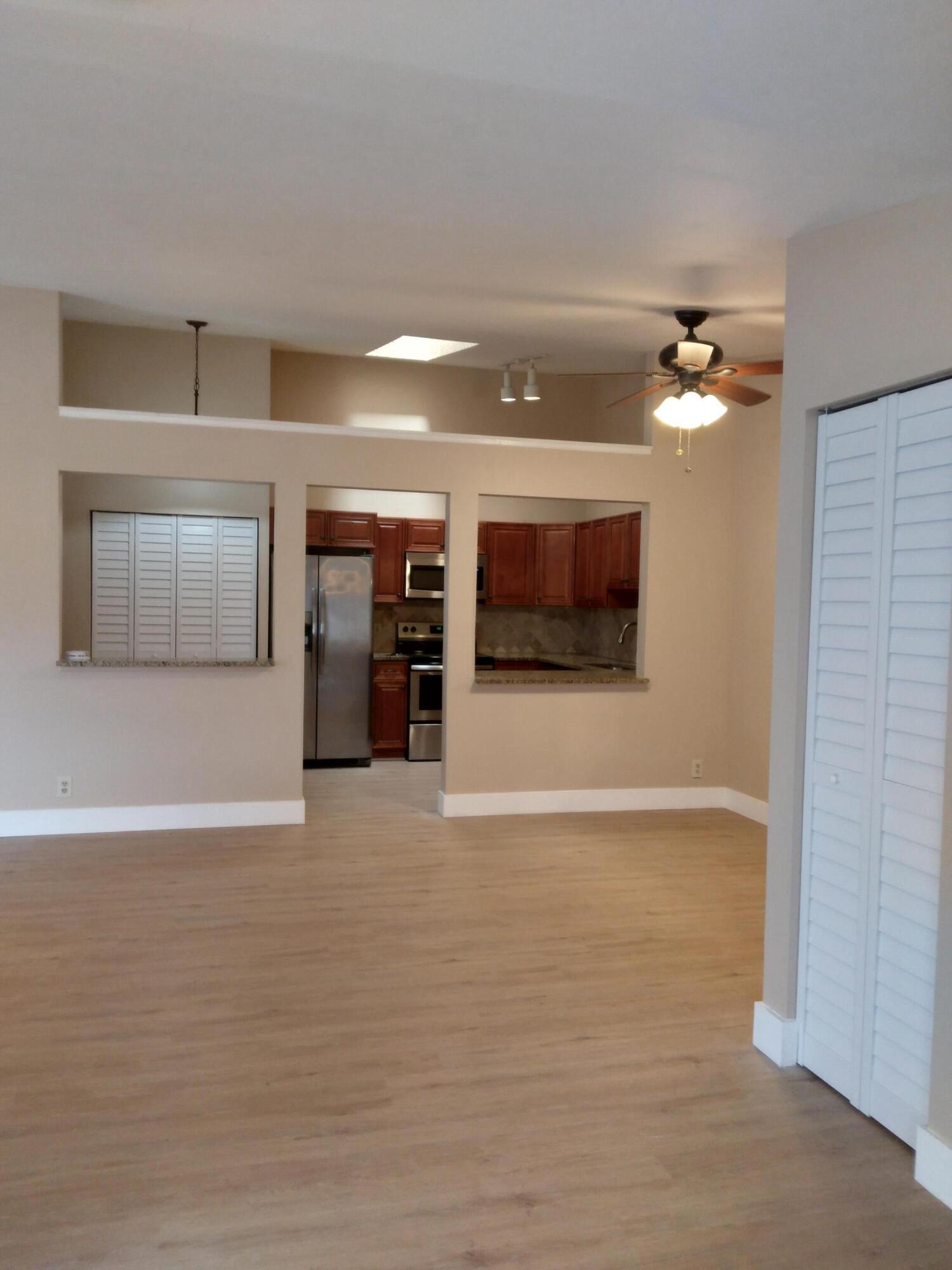 OAKWOOD LAKES CONDO - Residential Lease