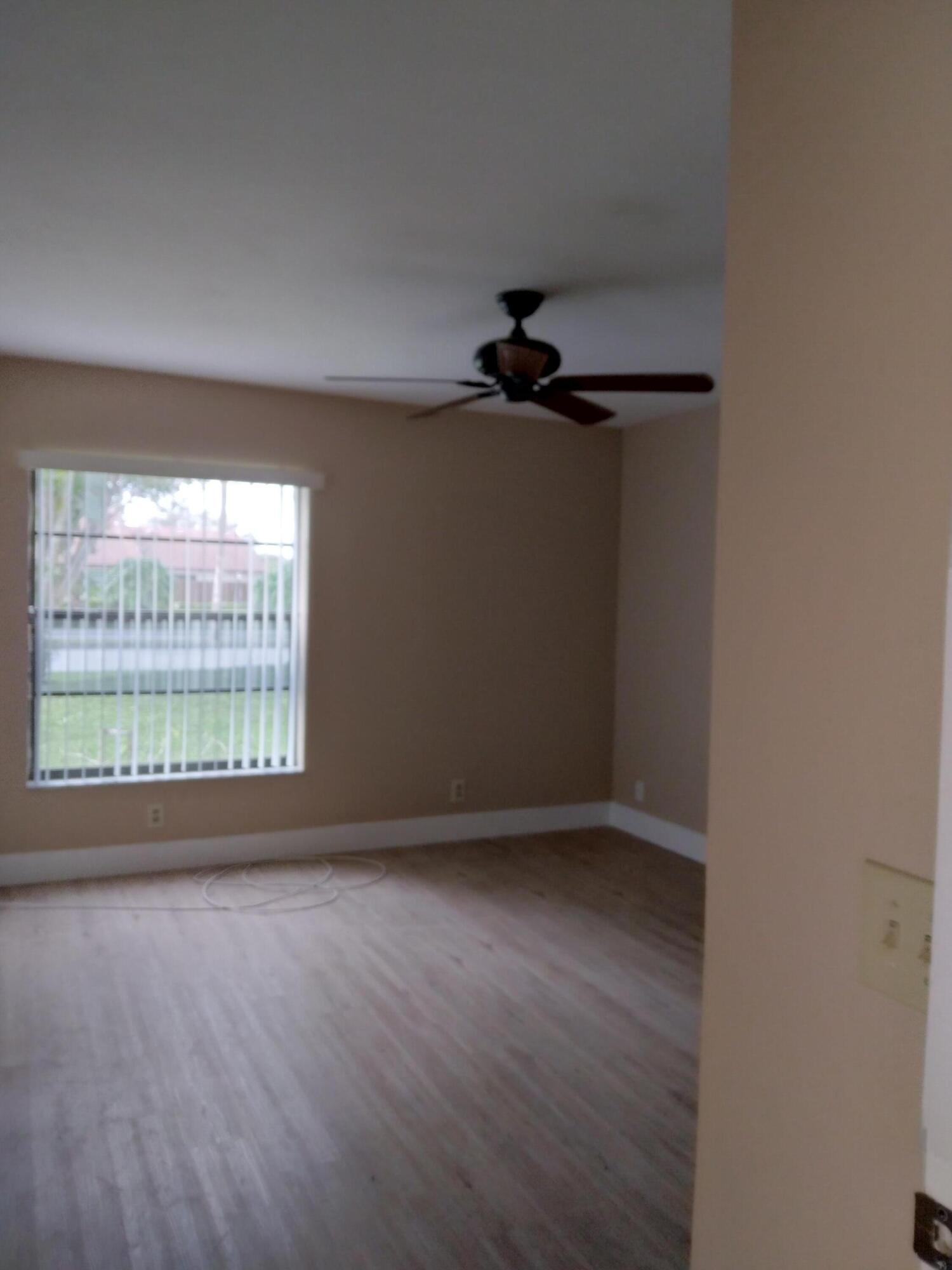 OAKWOOD LAKES CONDO - Residential Lease