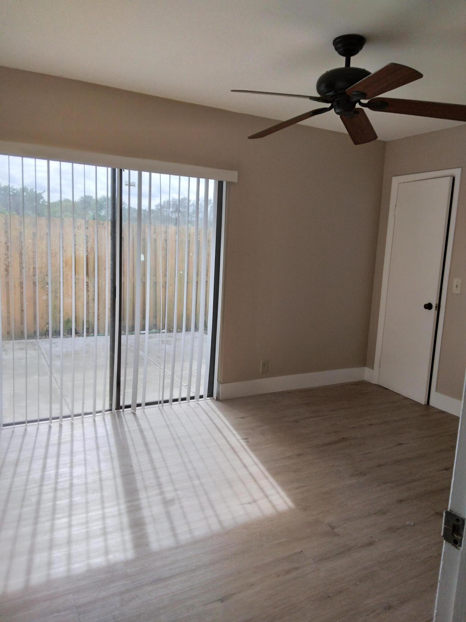 OAKWOOD LAKES CONDO - Residential Lease