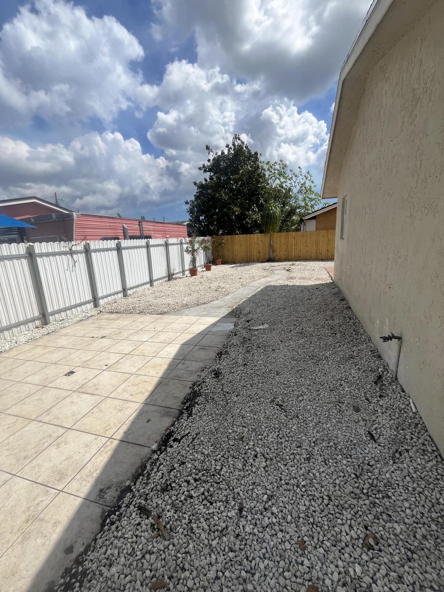 PALM ACRES ESTATES ADD 2 - Residential