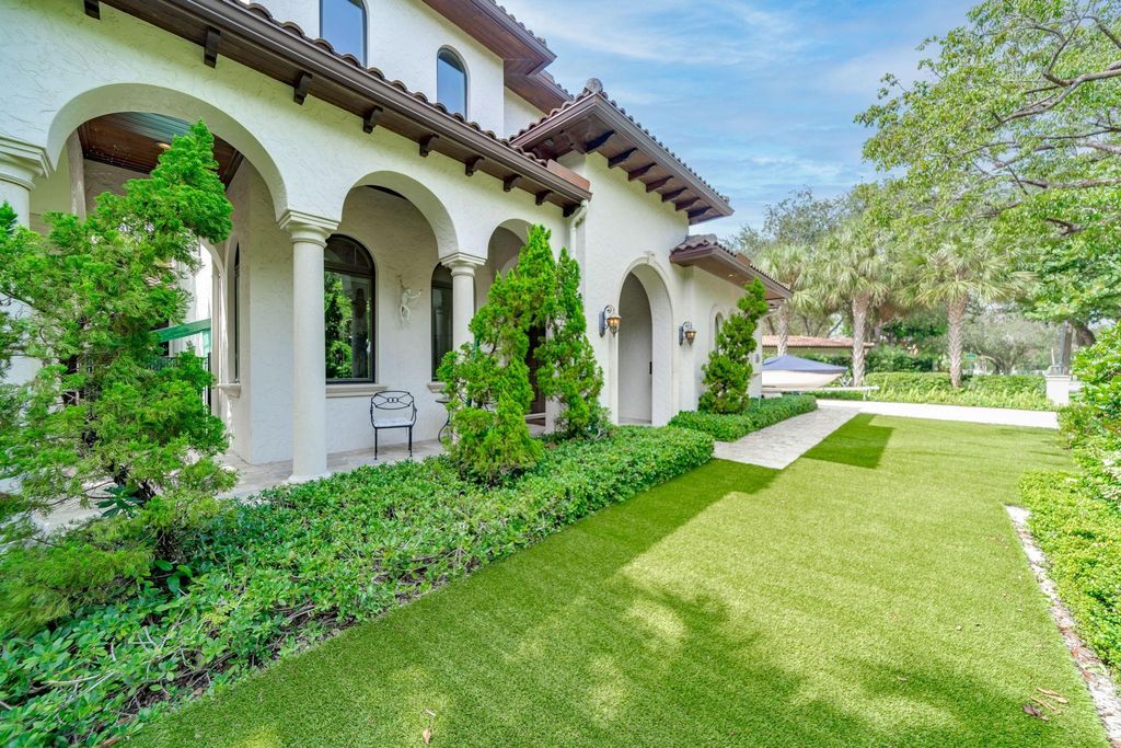 Photo of 1248 N Rio Vista Boulevard, Fort Lauderdale, FL 33301 (MLS # F10405030)