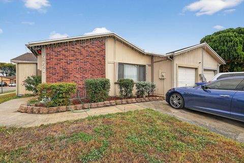 9721 W Daffodil Lane Miramar FL 33025