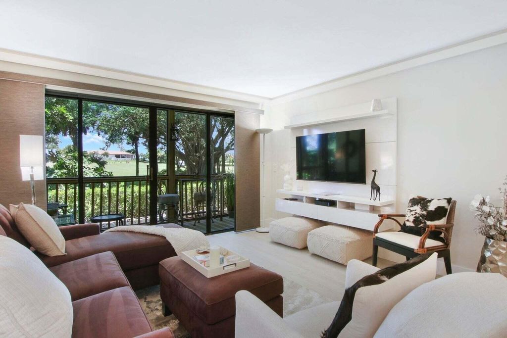 Photo of 458 Brackenwood Lane S, Palm Beach Gardens, FL 33418 (MLS # R11081955)