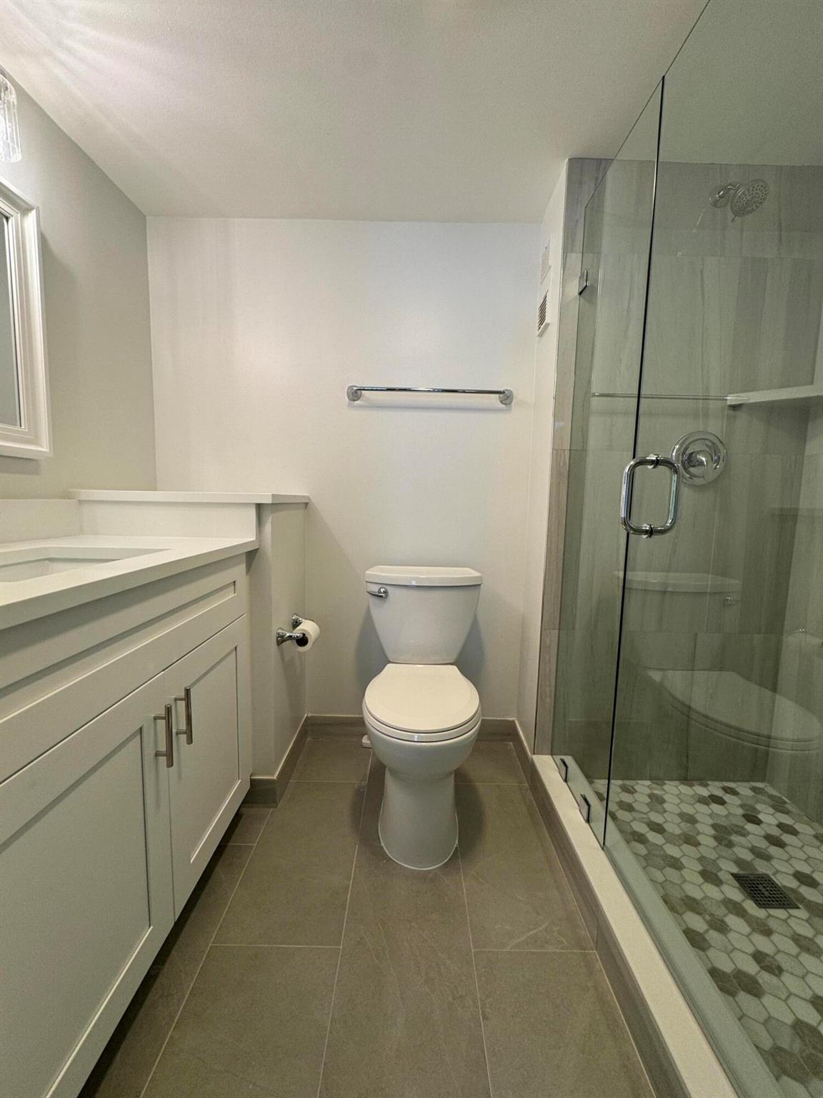 AMBASSADORS V NORTH CONDO - Residential Lease