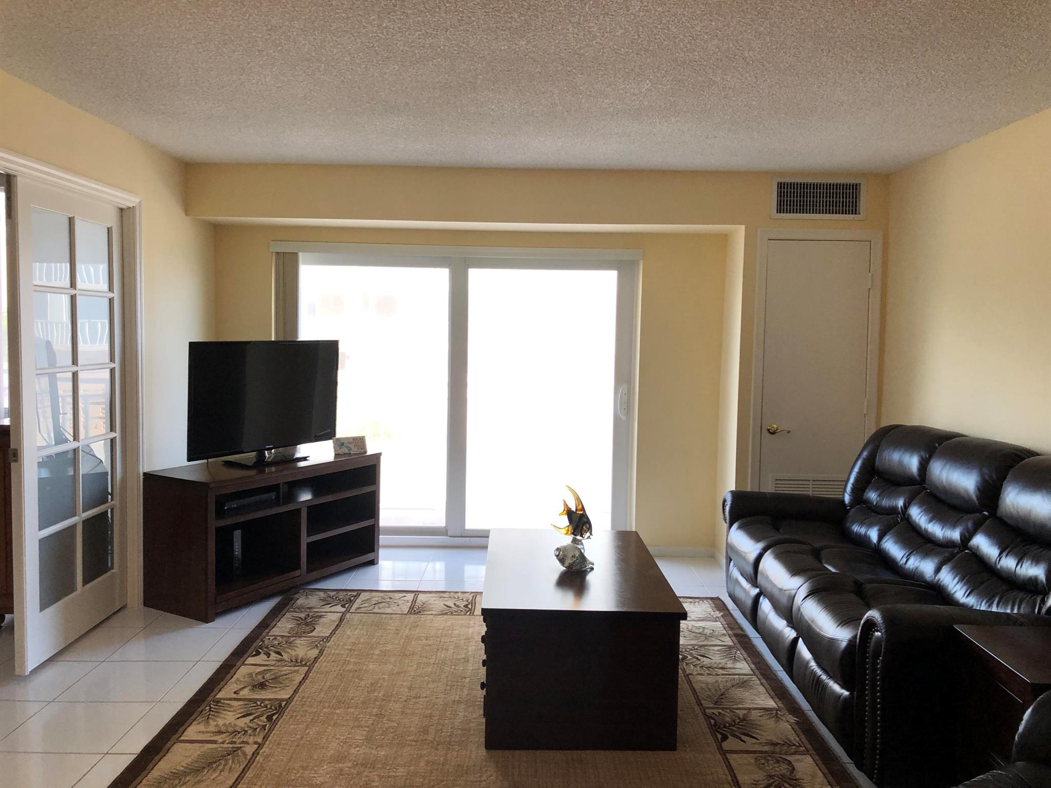 AMBASSADORS V NORTH CONDO - Residential Lease