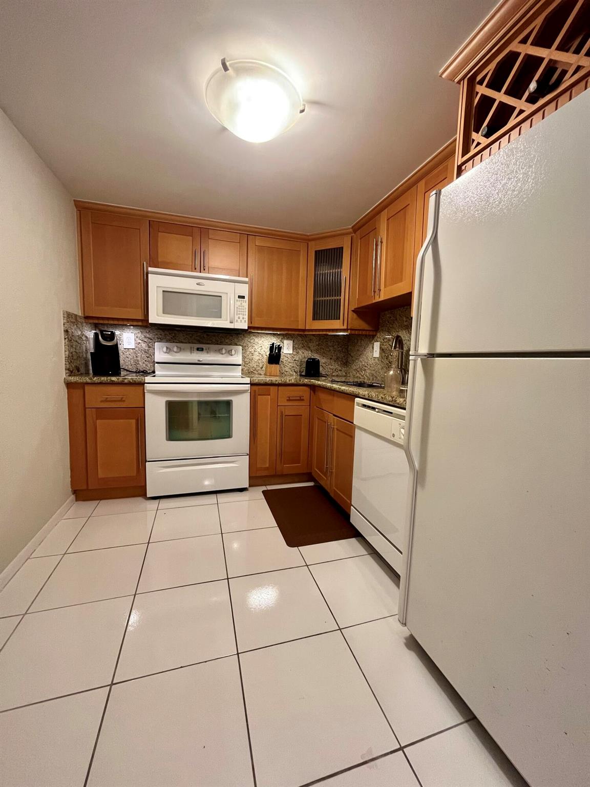 AMBASSADORS V NORTH CONDO - Residential Lease
