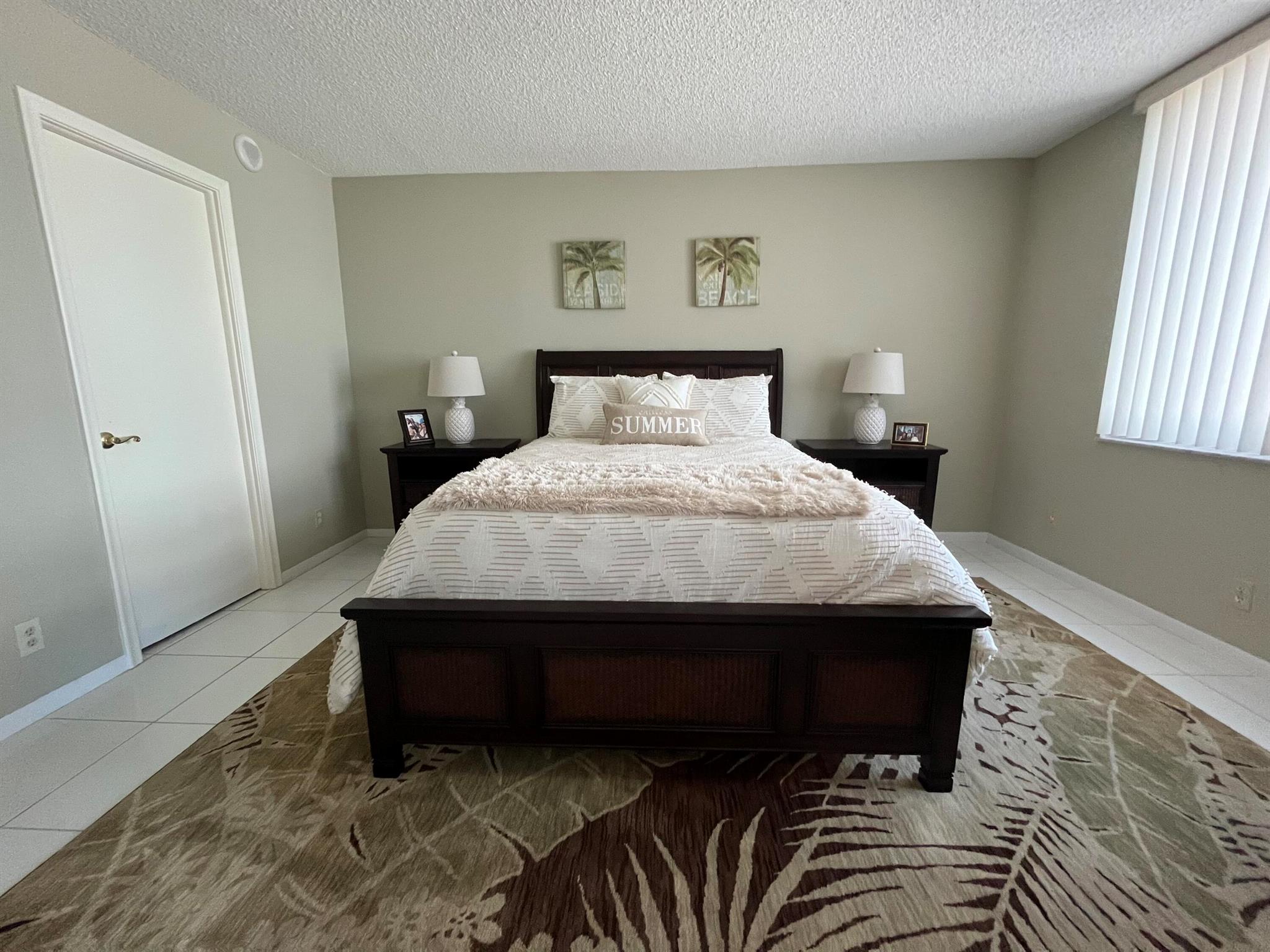 AMBASSADORS V NORTH CONDO - Residential Lease