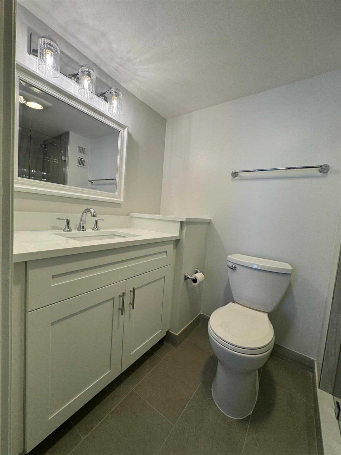 AMBASSADORS V NORTH CONDO - Residential Lease