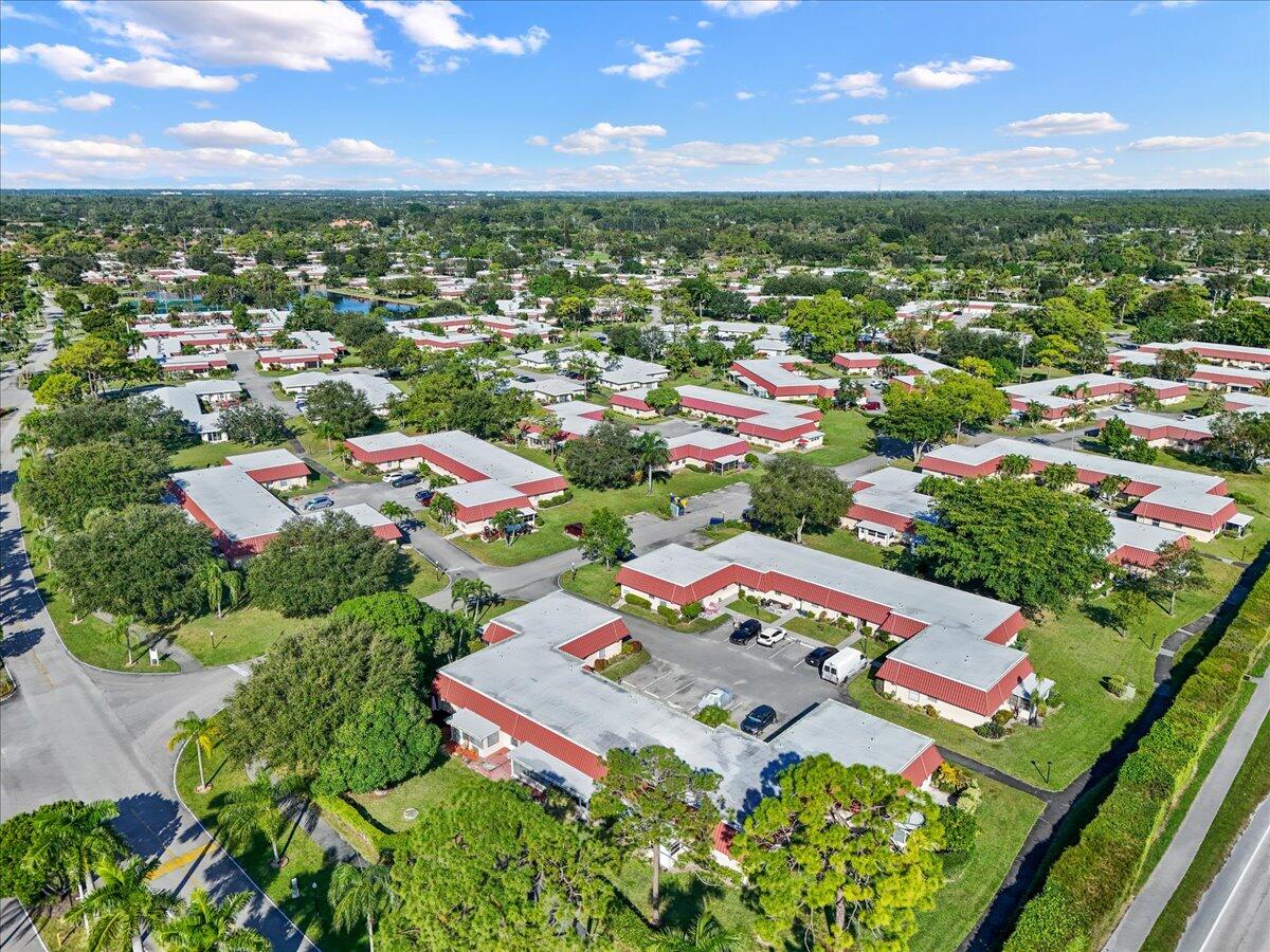 COVERED BRIDGE CONDO - Residential