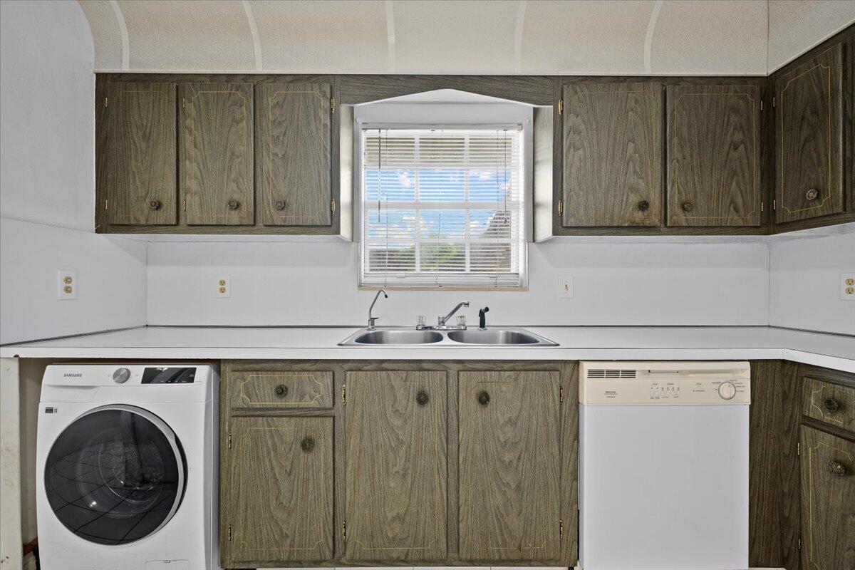 COVERED BRIDGE CONDO - Residential