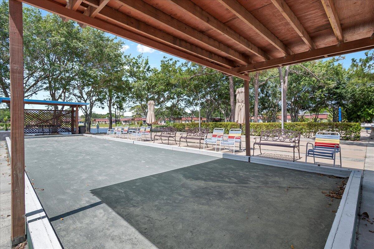 COVERED BRIDGE CONDO - Residential