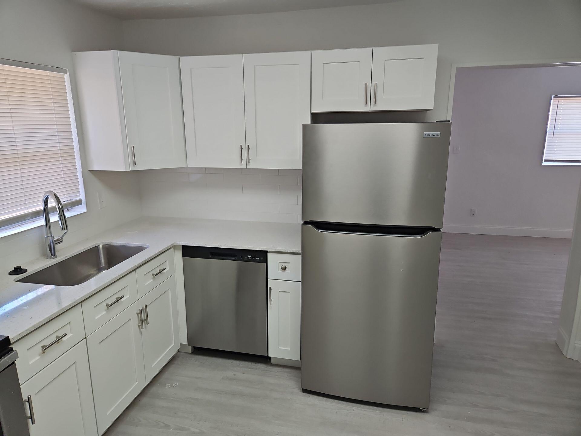 GLIDDEN'S TERRACE - Residential Lease