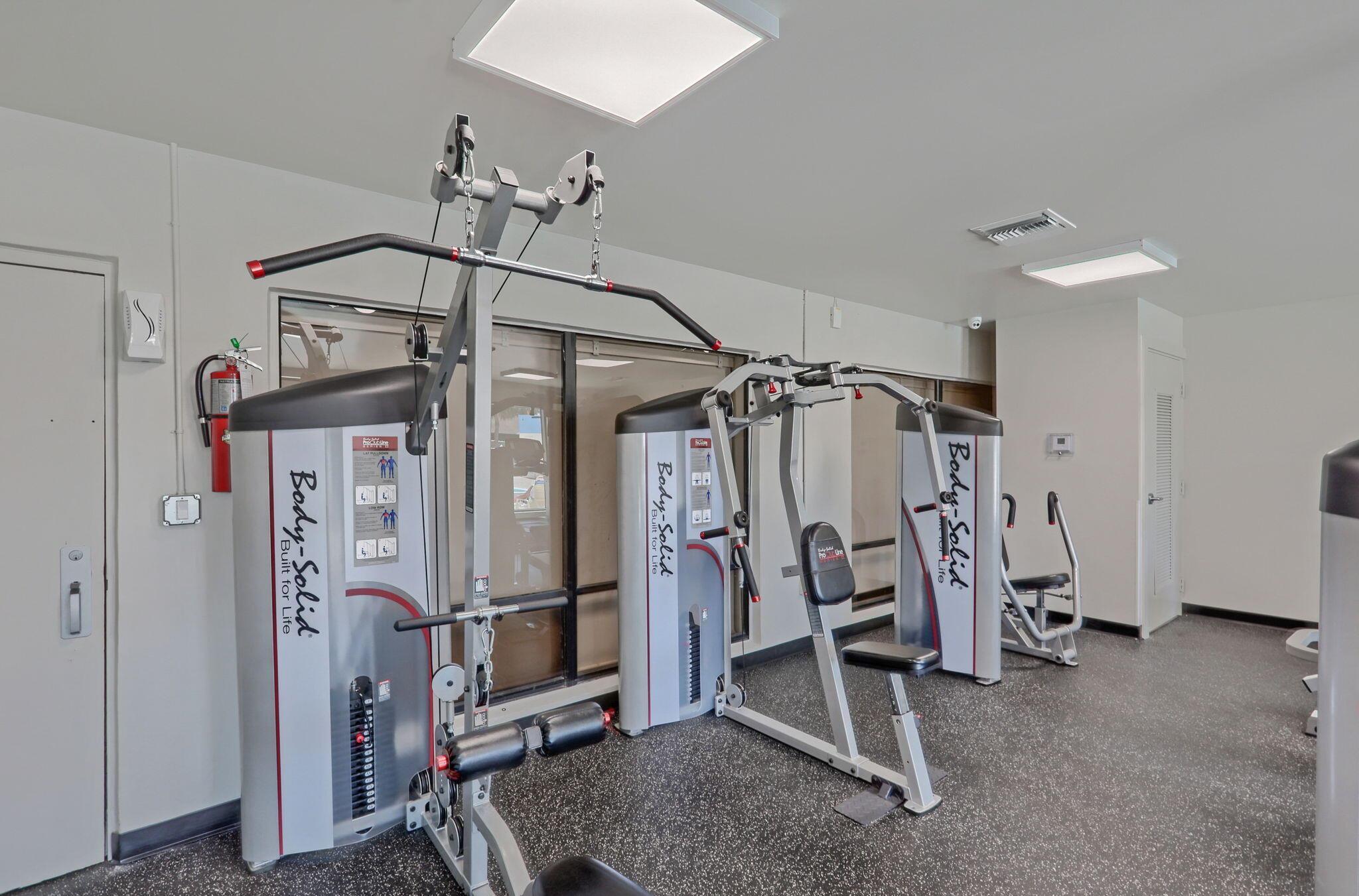 LAS VERDES - Residential Lease