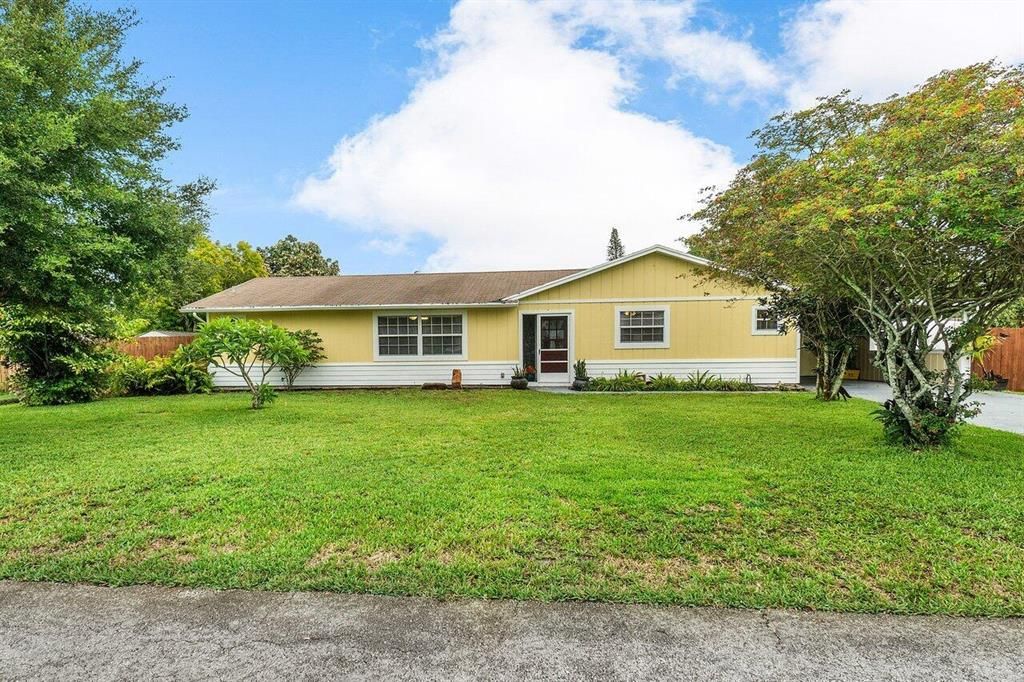 Photo of 9220 Lantern Drive Dr, Lake Worth Beach, FL 33467 (MLS # R10725217)
