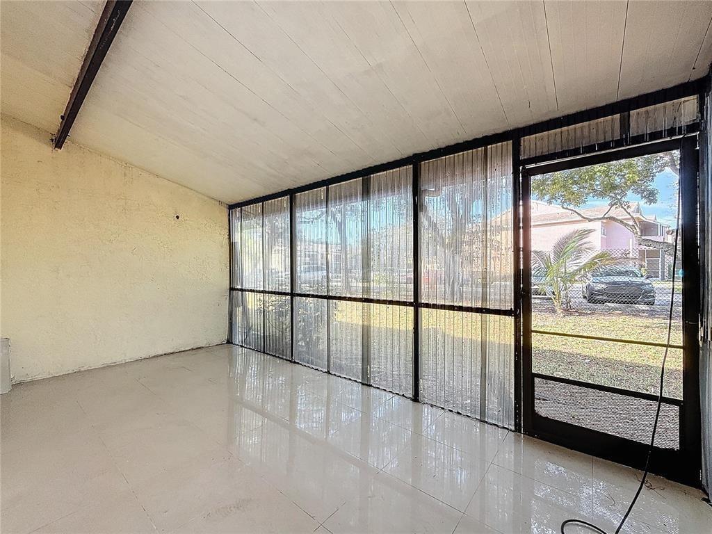 Villager Townhomes - Residential