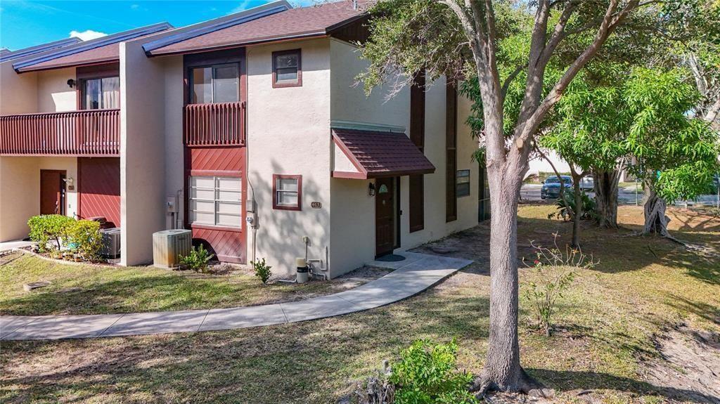 Villager Townhomes - Residential