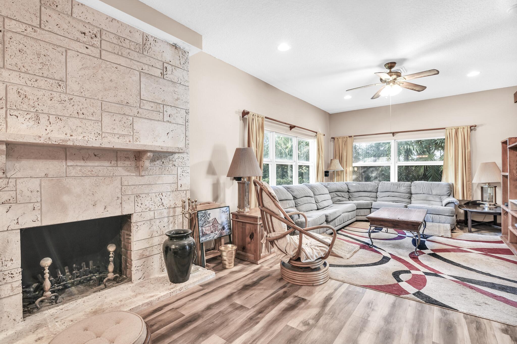 TRADE WINDS ESTATES FIRST ADD - Residential Lease