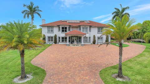 Featured picture for the property R10987969