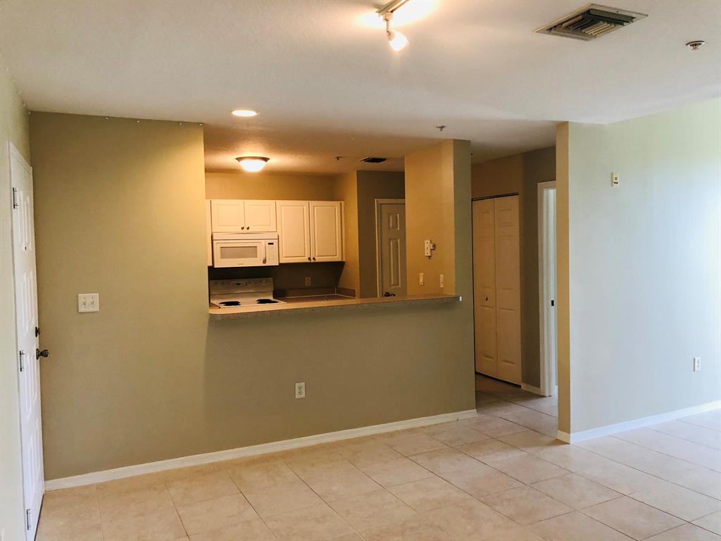 VILLAGE AT ABACOA CONDO - Residential