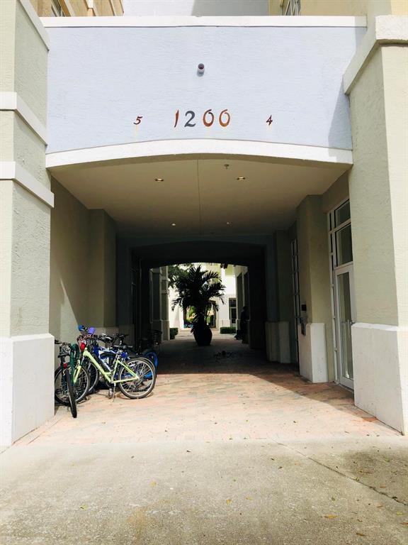 VILLAGE AT ABACOA CONDO - Residential