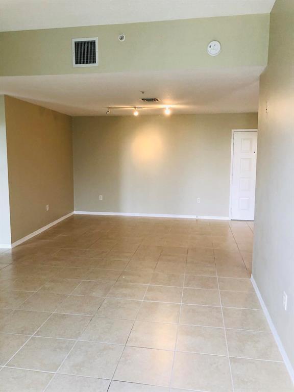 VILLAGE AT ABACOA CONDO - Residential