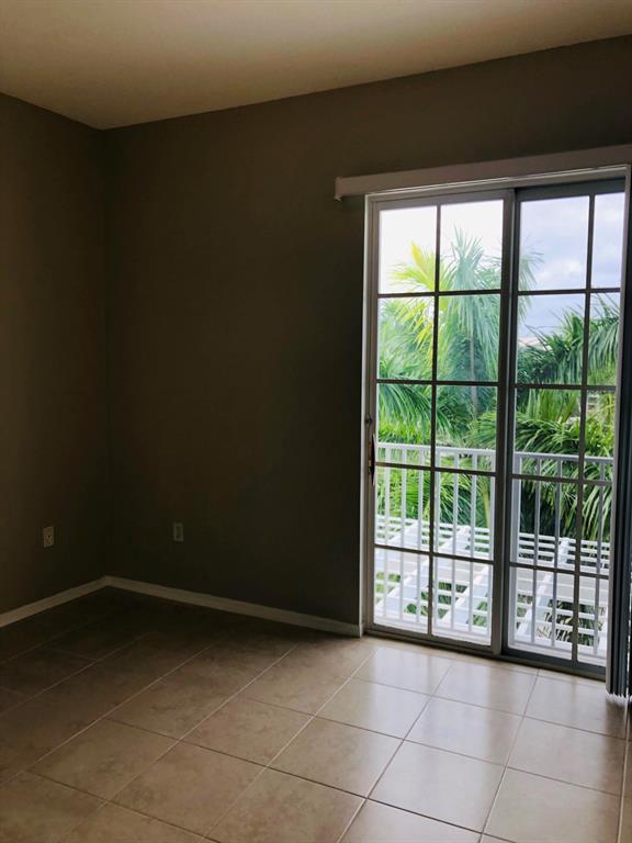 VILLAGE AT ABACOA CONDO - Residential