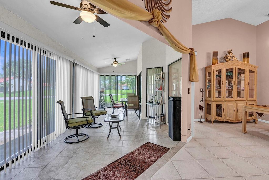 Photo of 5830 Parkwalk Circle W, Boynton Beach, FL 33472 (MLS # R11094326)