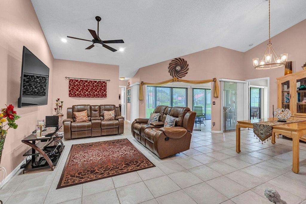 Photo of 5830 Parkwalk Circle W, Boynton Beach, FL 33472 (MLS # R11094326)