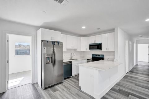 16101 NW 18th Ave Opa Locka FL 33054