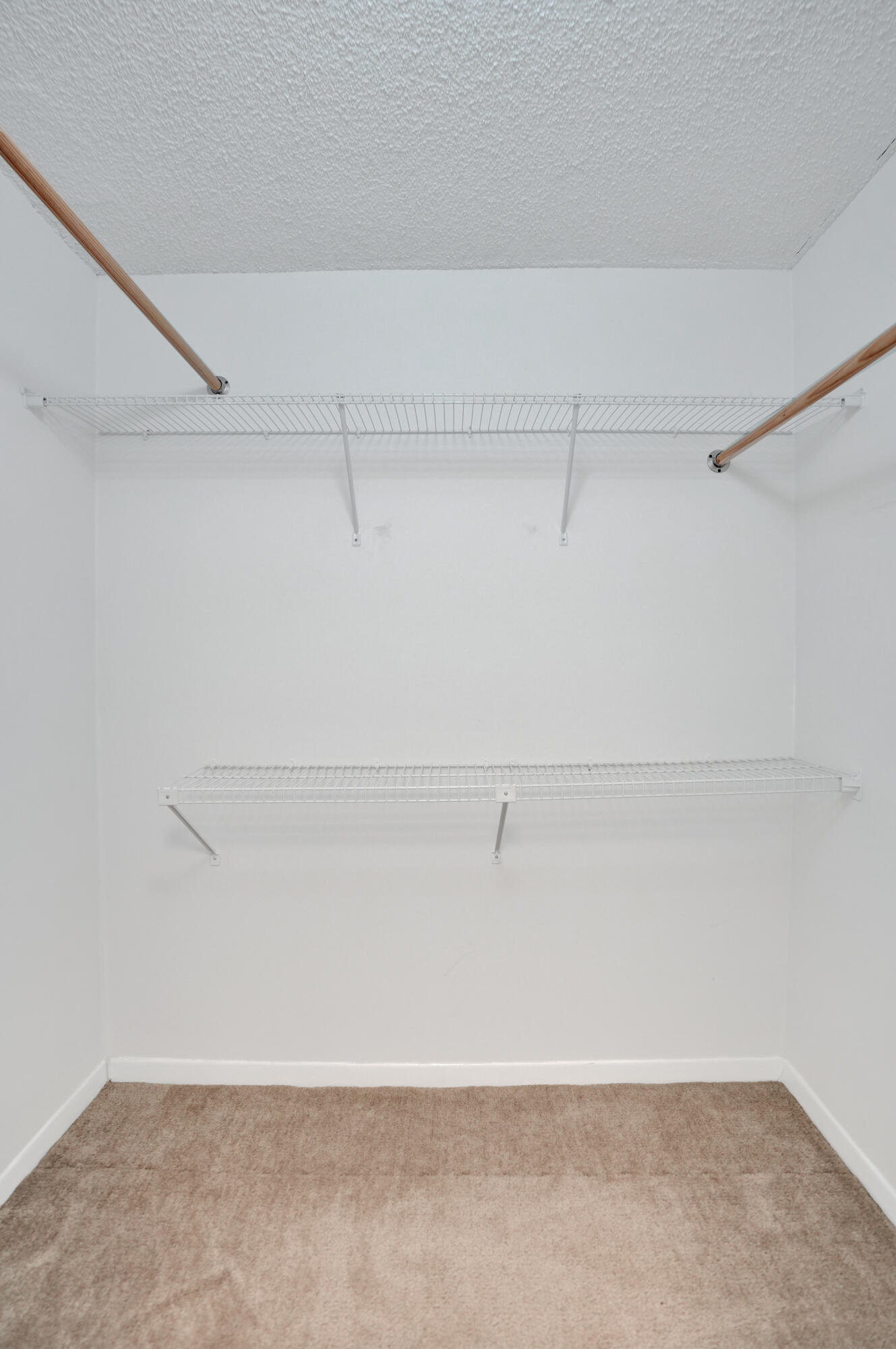 BAY YACHT CLUB CONDO - Residential Lease