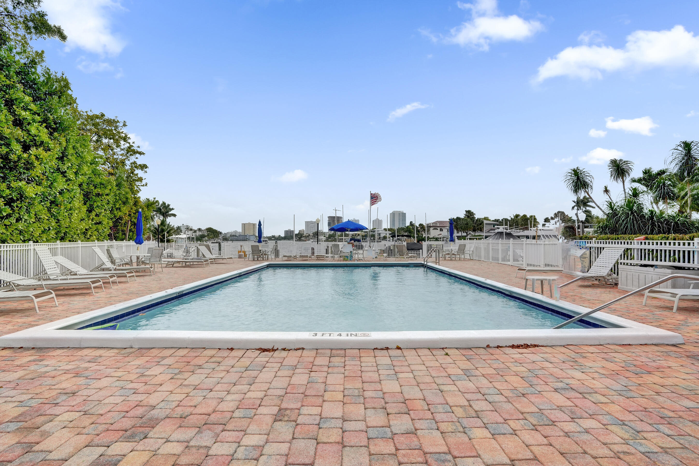 BAY YACHT CLUB CONDO - Residential Lease