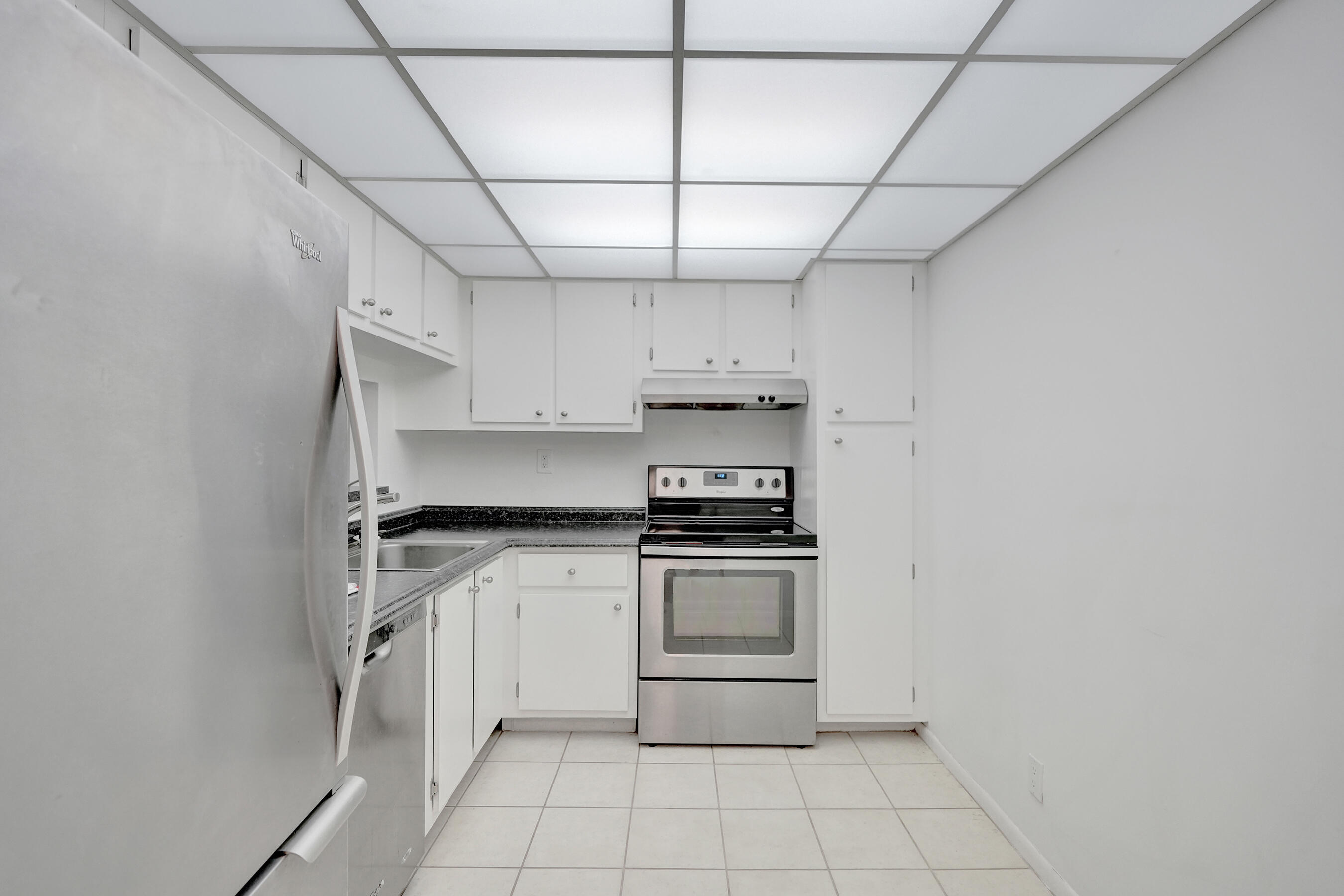 BAY YACHT CLUB CONDO - Residential Lease