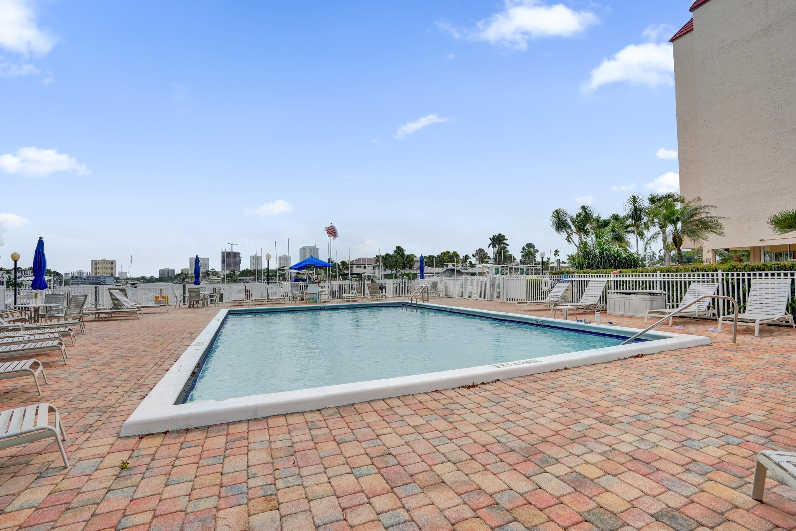 BAY YACHT CLUB CONDO - Residential Lease