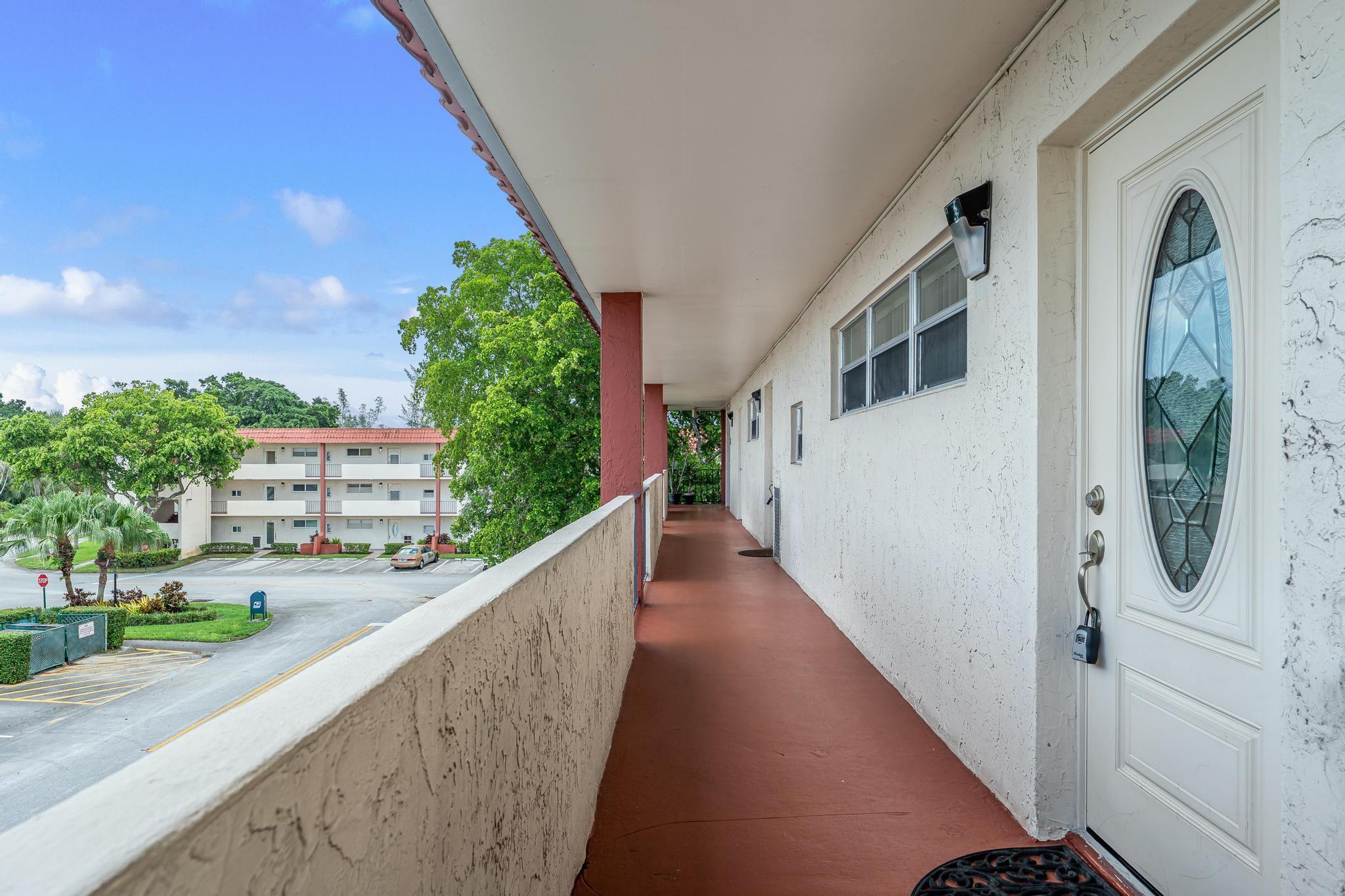 Hollybrook Golf & Tennis - Residential Lease