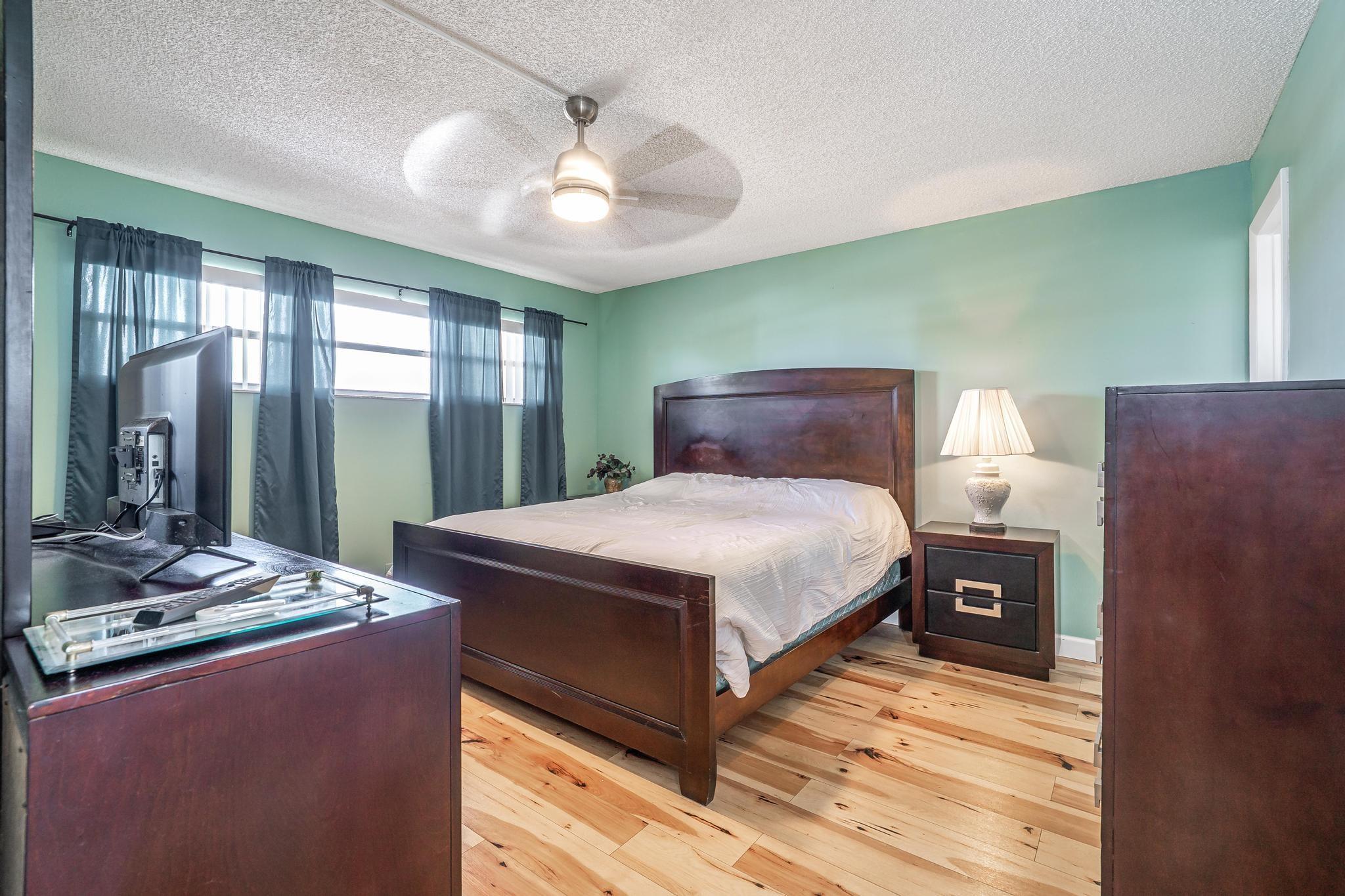 Hollybrook Golf & Tennis - Residential Lease